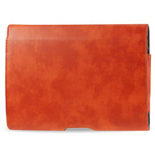 REIKO SMOOTH HORIZONTAL LEATHER POUCH IN ORANGE